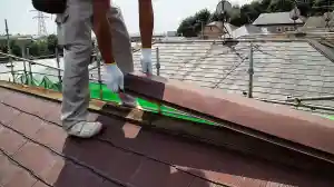 既存棟包み（棟板金）と貫板の撤去