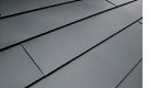 横葺き断熱材無しのガルバリウム鋼板屋根