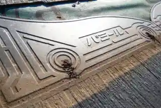 パミール屋根の釘が腐ると屋根がズレ落ちてくる