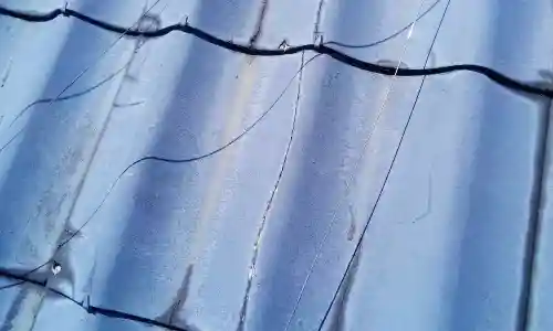 かわらU表面のひび割れ症状