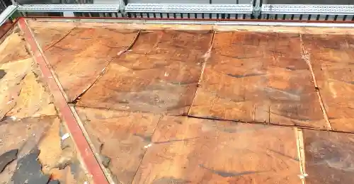 積水ハウスの屋根雨漏りで下地が腐ってた